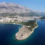 Apartments With A Parking Space Makarska - 22168