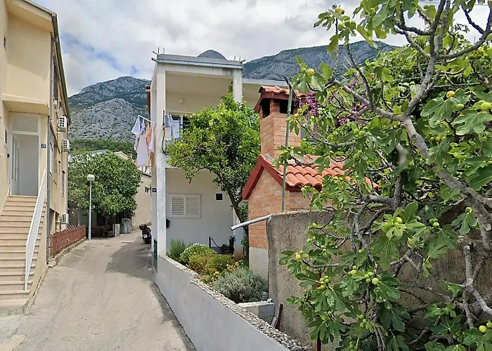 Apartments With A Parking Space Makarska - 22168