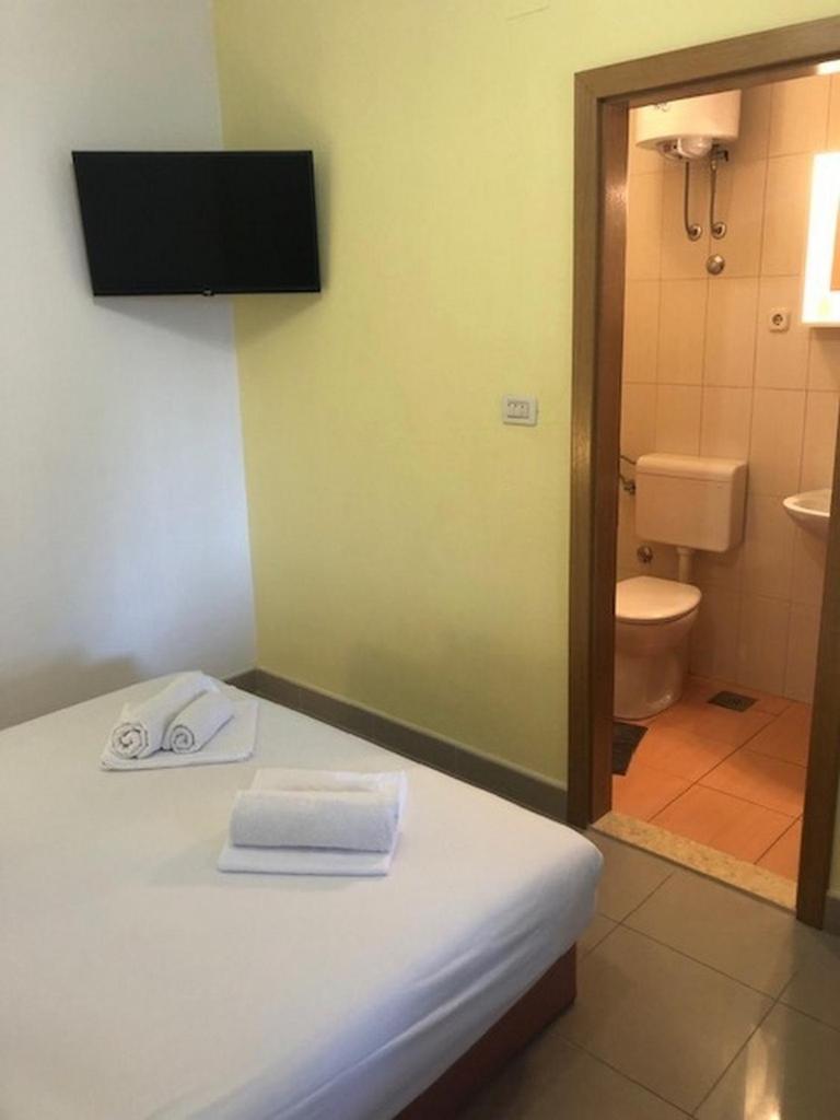 With A Parking Space - 22168 Apartment Makarska